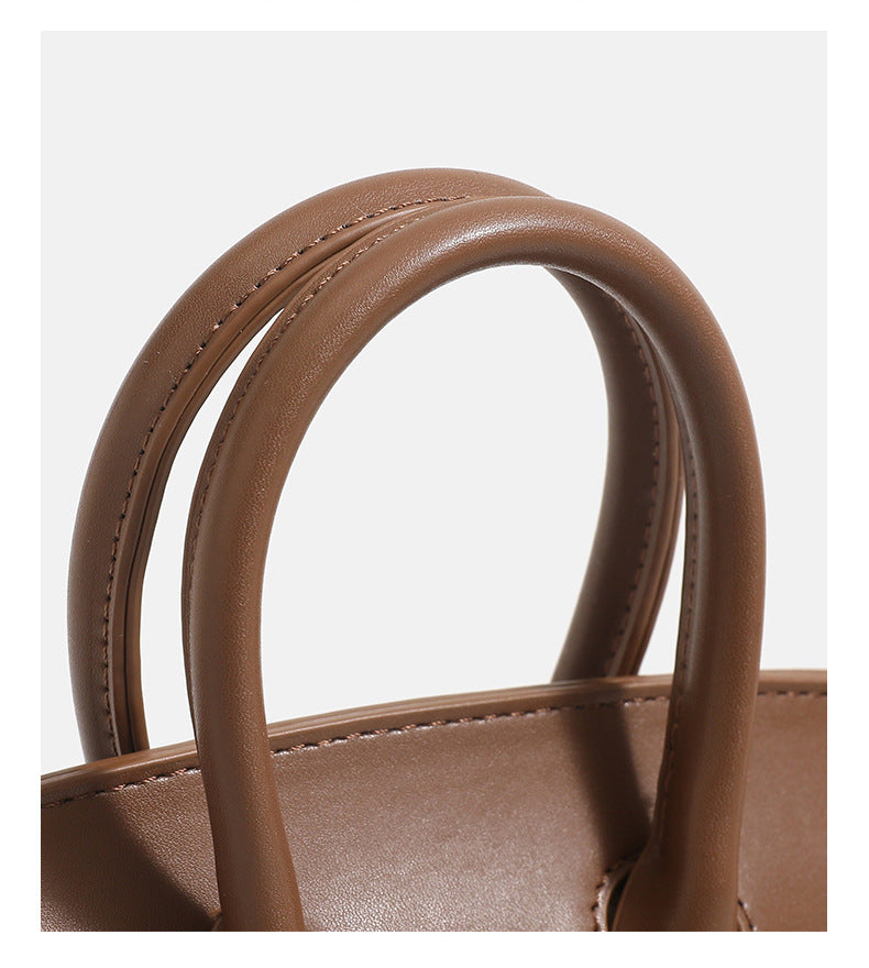 Cozy Urban Wool Carryall Bag